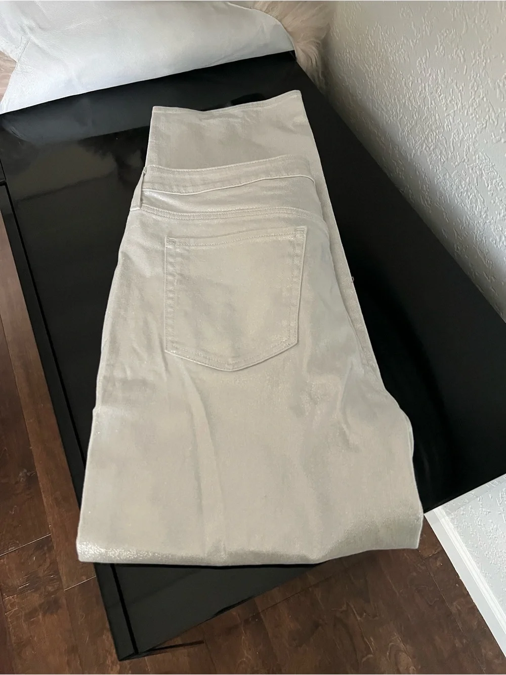 Old Navy Women's Metallic Silver Jeans Loose fit size 16